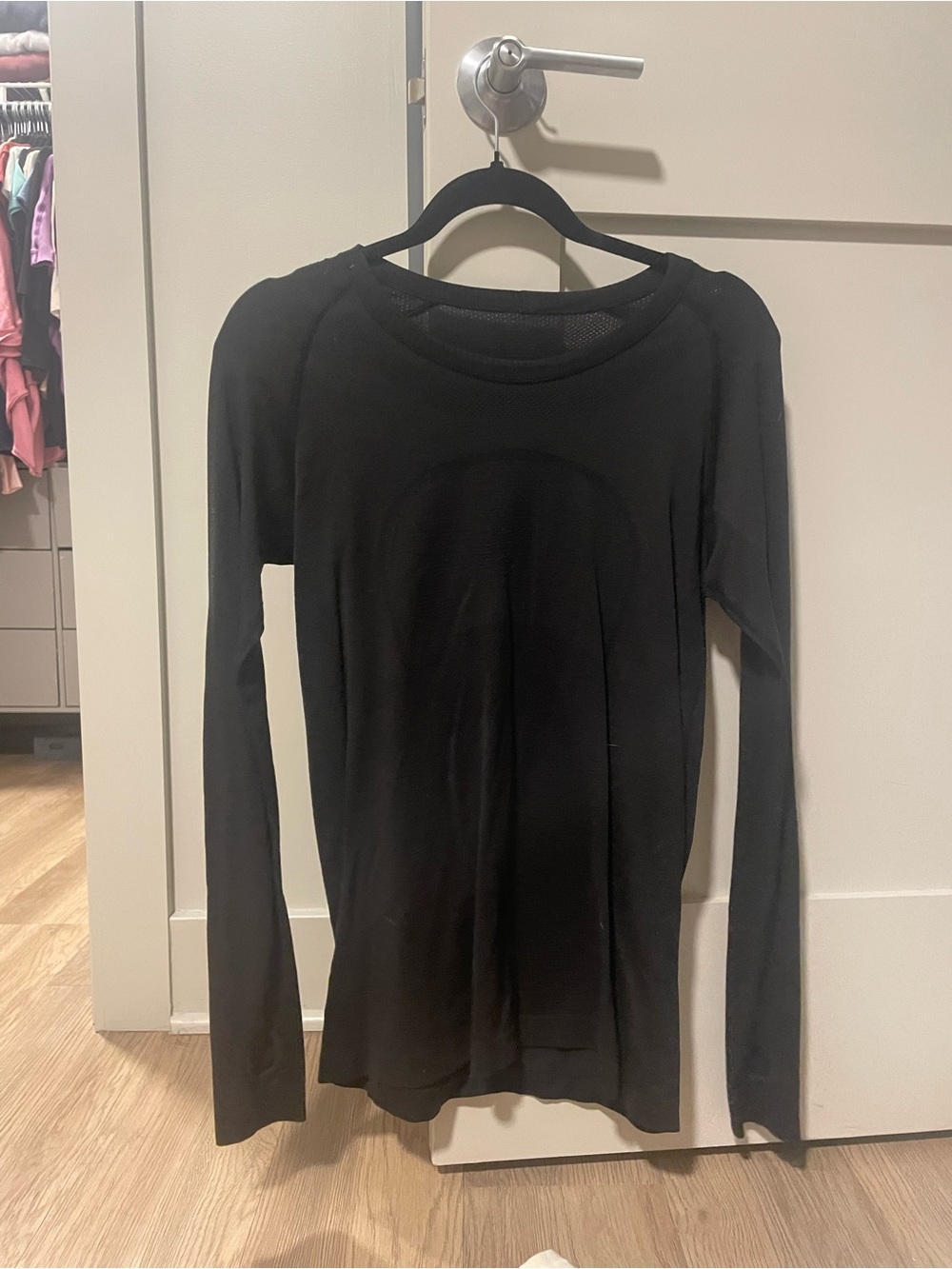 Lululemon long sleeve swiftly - Black Long Sleeve Women's Top